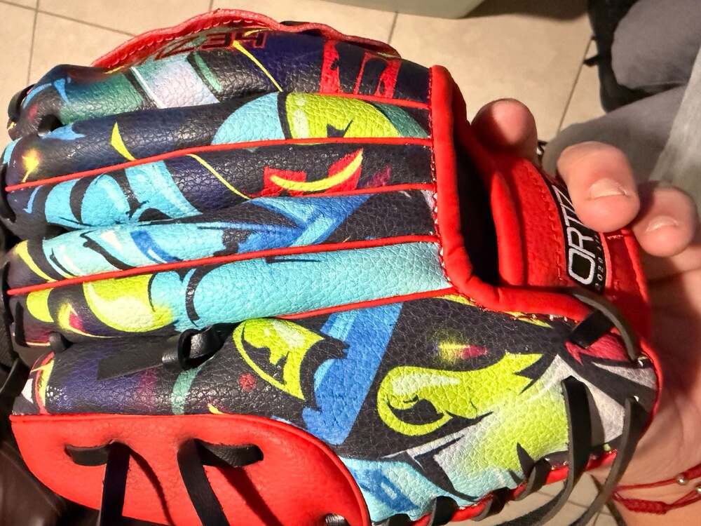 Ortiz 34 2020 Limited Edition Graffiti Baseball Glove TZBG900NR-WM - Picture 9 of 10